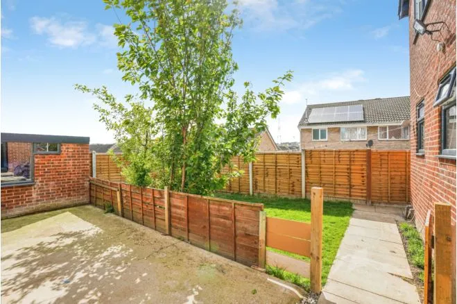 Gainsborough Way, Stanley, Wakefield, photo 4