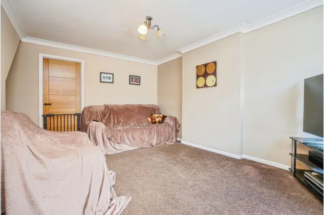 Gainsborough Way, Stanley, Wakefield, photo 8