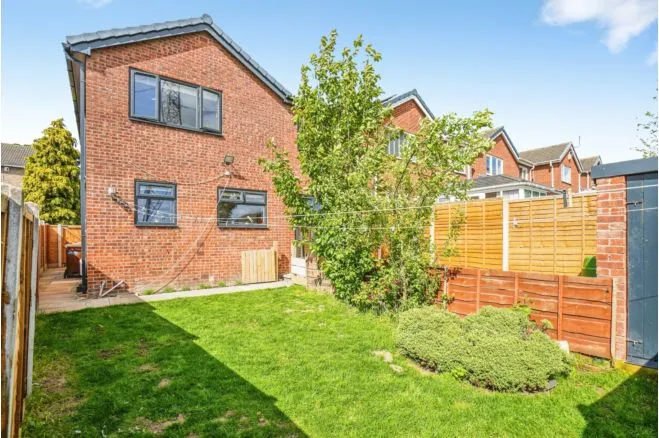 Gainsborough Way, Stanley, Wakefield, photo 5