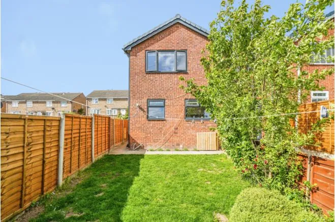 Gainsborough Way, Stanley, Wakefield, photo 3
