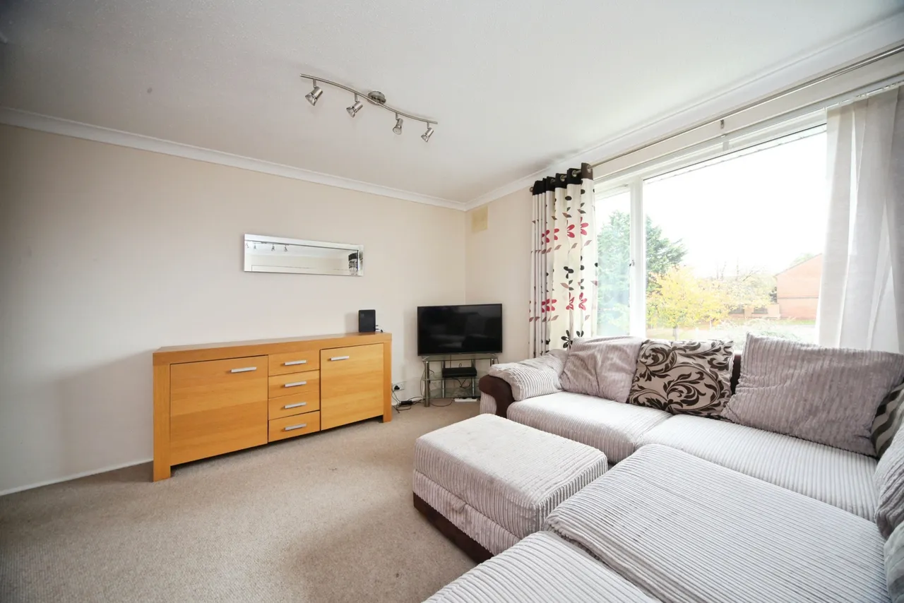 Seaford Close, Luton, LU2, photo 14