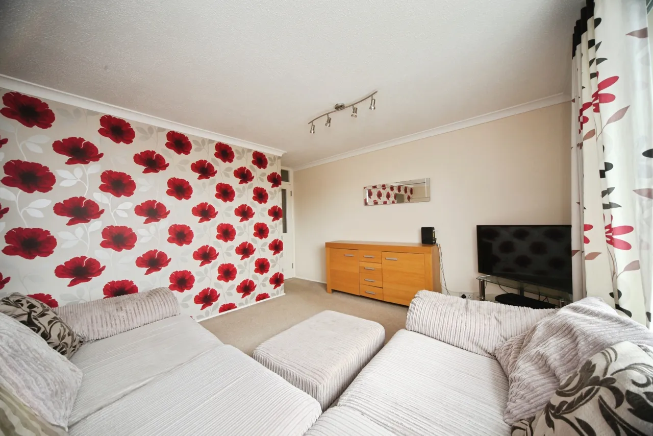 Seaford Close, Luton, LU2, photo 12