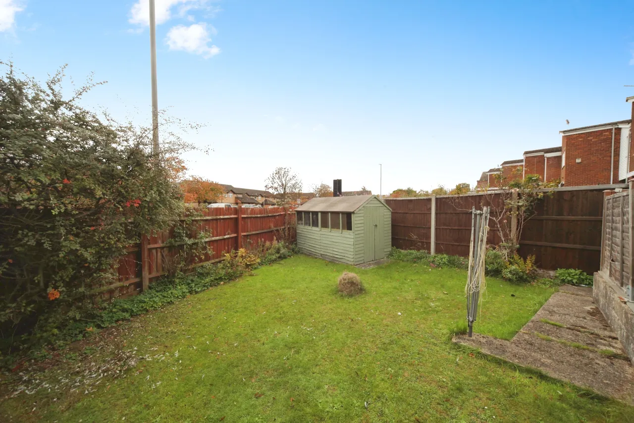 Seaford Close, Luton, LU2, photo 5