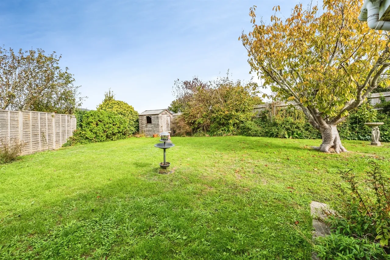Gleneagles Close, Seaford, BN25, photo 12