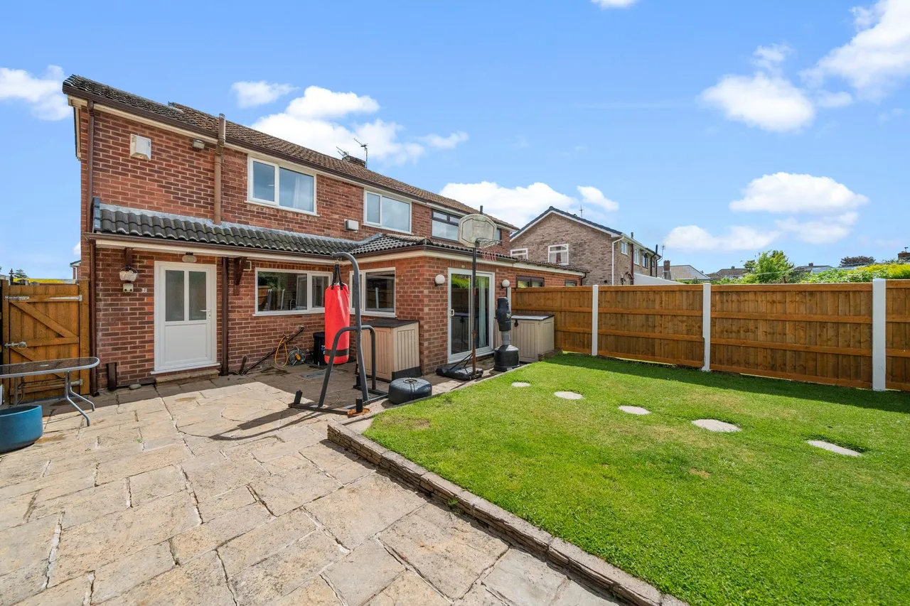 Lakeland Avenue, Ashton-In-Makerfield, Wigan, Wigan, WN4 8AT, photo 22