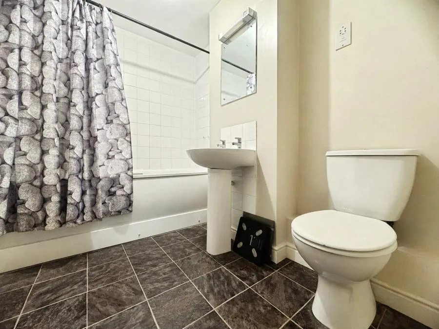 Coombe Way, Farnborough, GU14, photo 6
