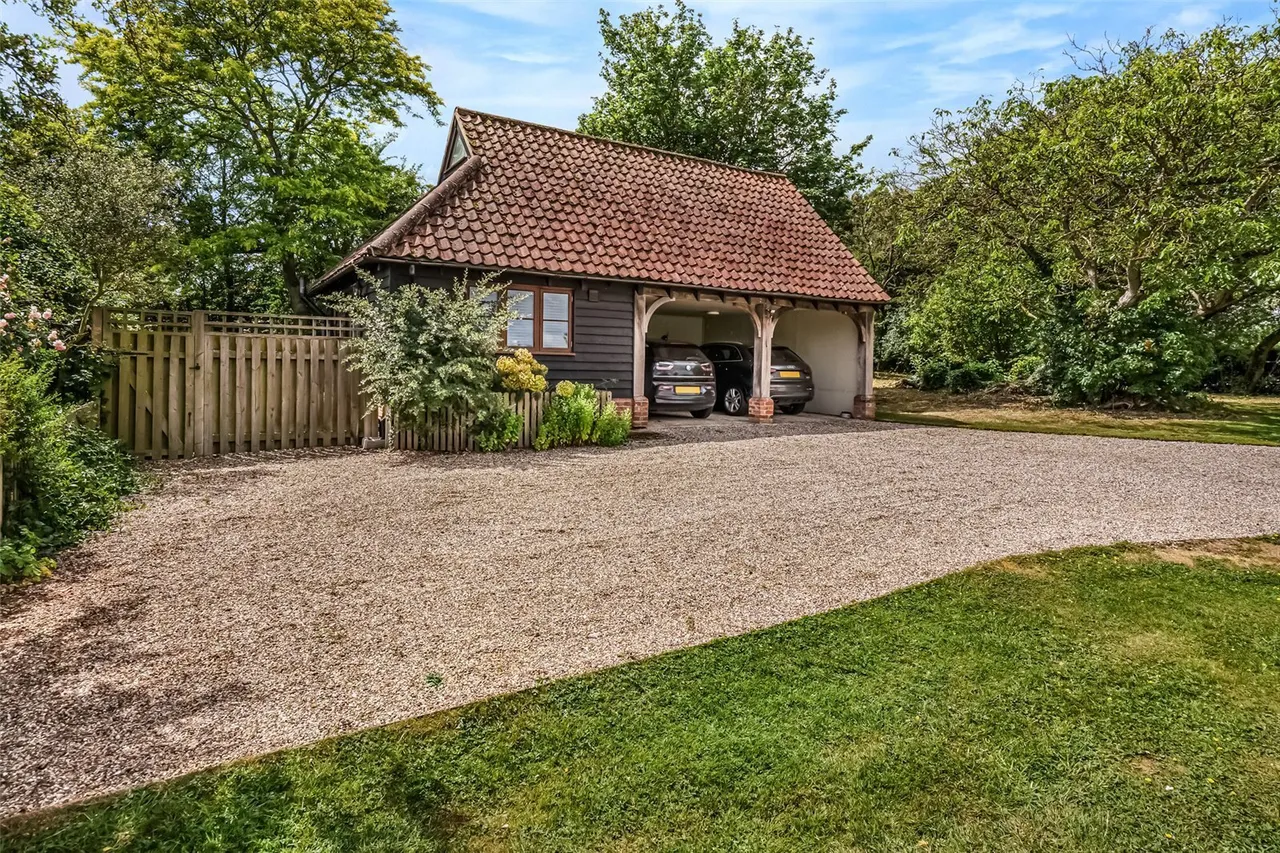 Belchamp Walter Road, Borley, CO10, photo 24