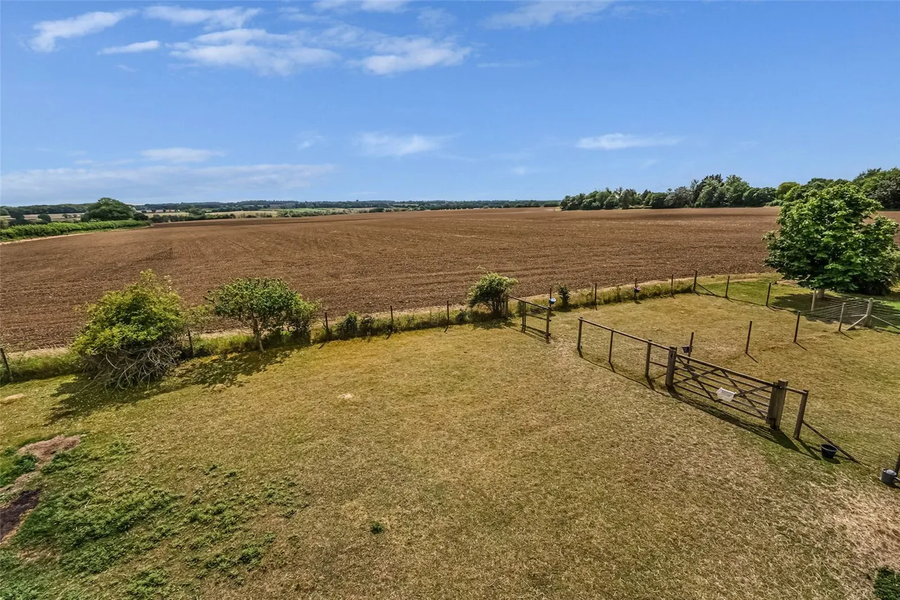 Belchamp Walter Road, Borley, CO10, photo 27