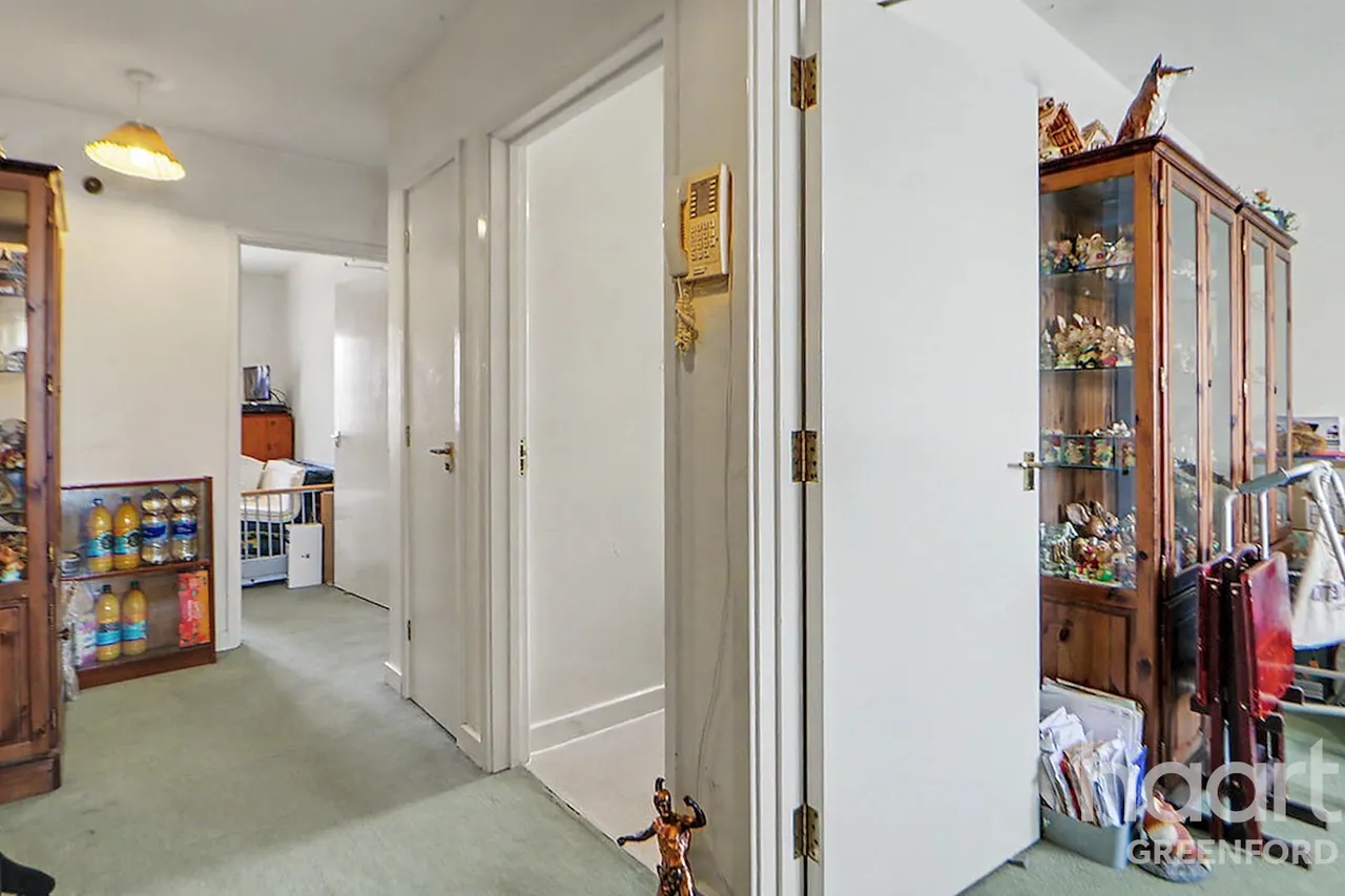Oldfield Lane North, Greenford, UB6, photo 4