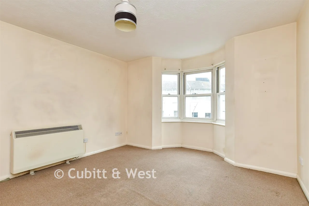 Park Crescent Place, Brighton, BN2, photo 2