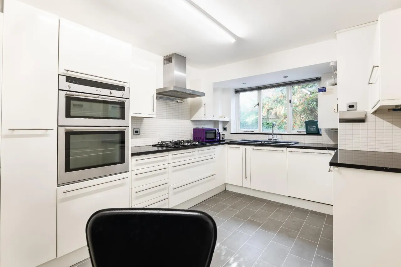 St. Marks Mews, Leamington Spa, photo 6