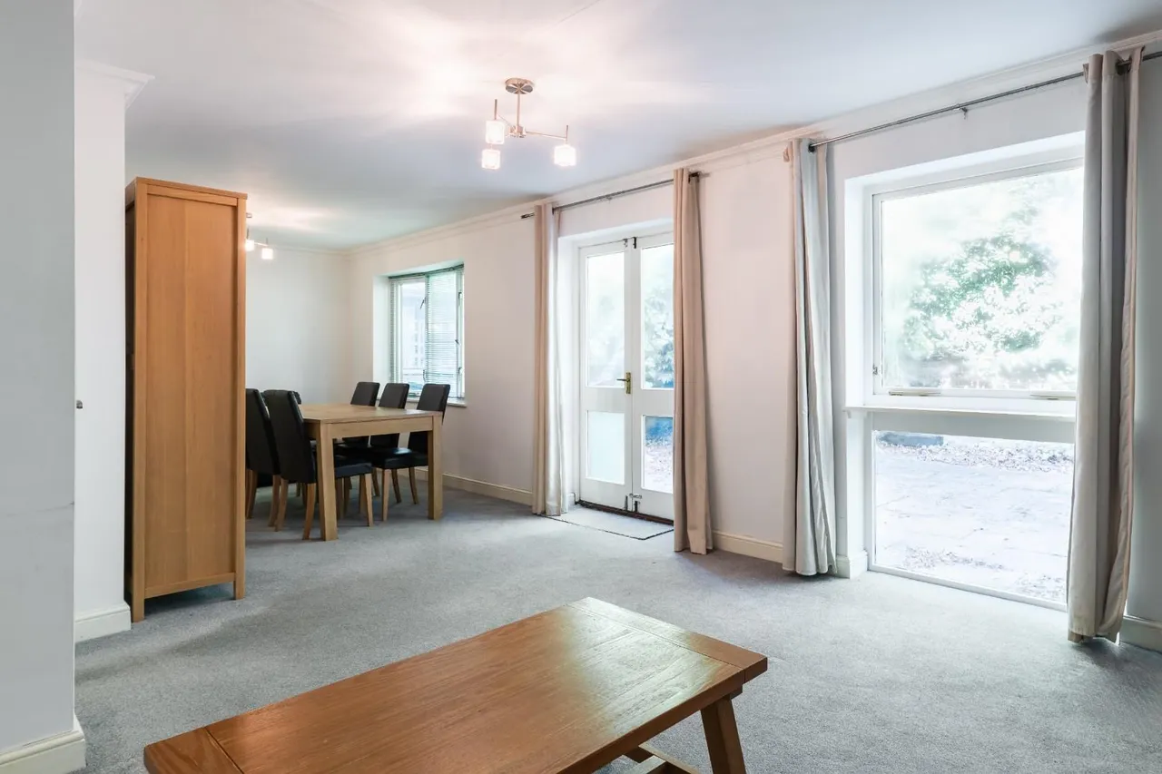 St. Marks Mews, Leamington Spa, photo 3