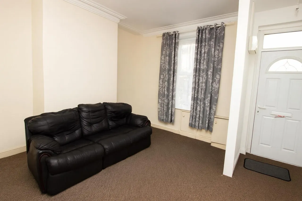 Highfield Street, Darwen, BB3, photo 6