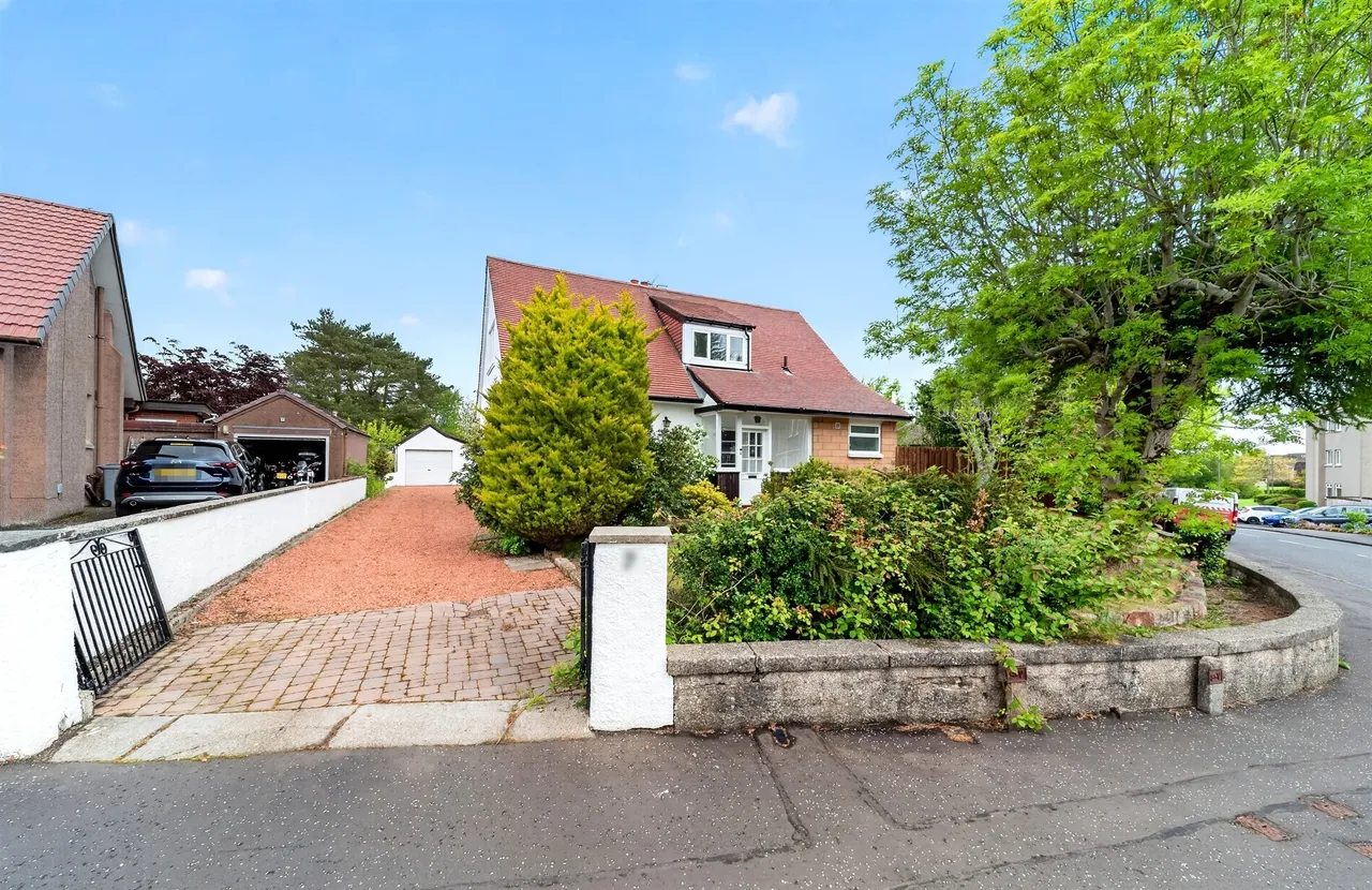 3 bed house for sale — Broomfield Avenue, Newton Mearns, Glasgow
