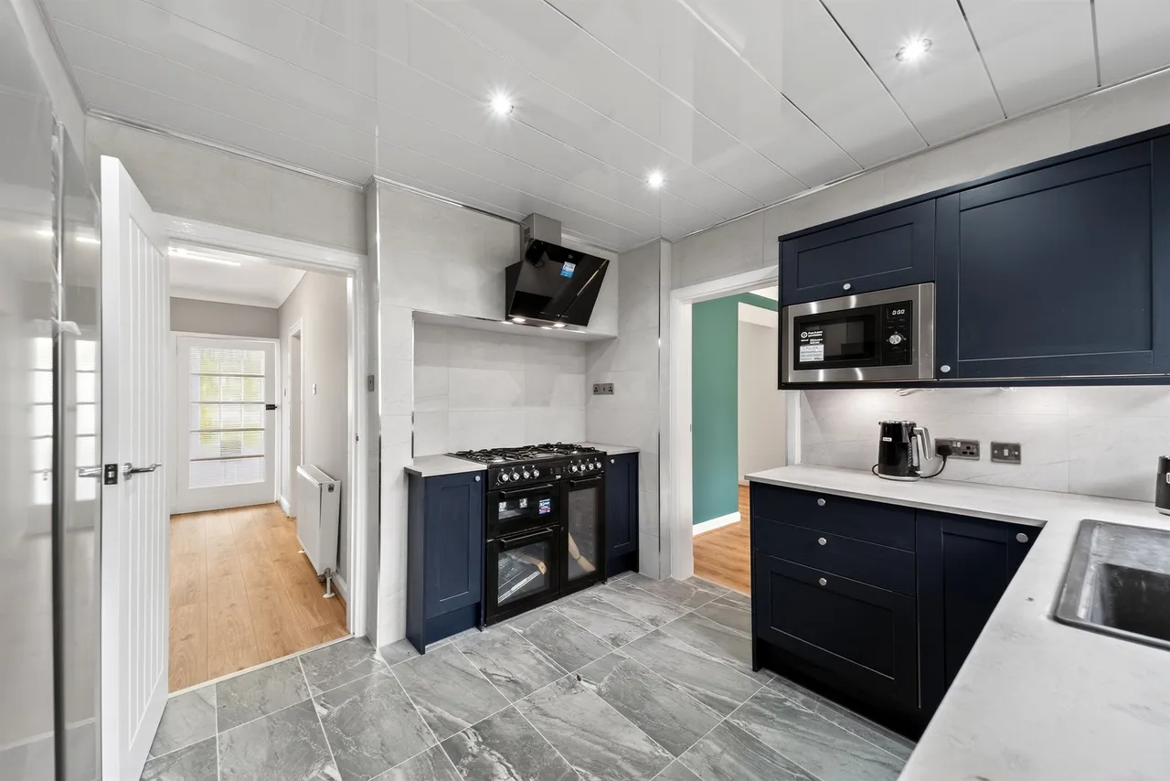 Broomfield Avenue, Newton Mearns, Glasgow, photo 5