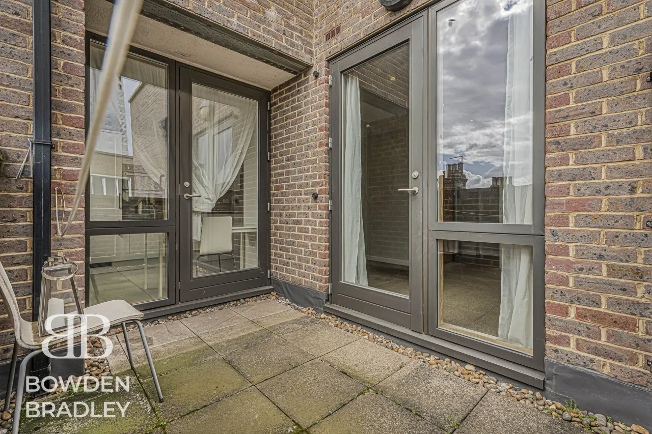 High Road, Regnas Heights, IG1, photo 12