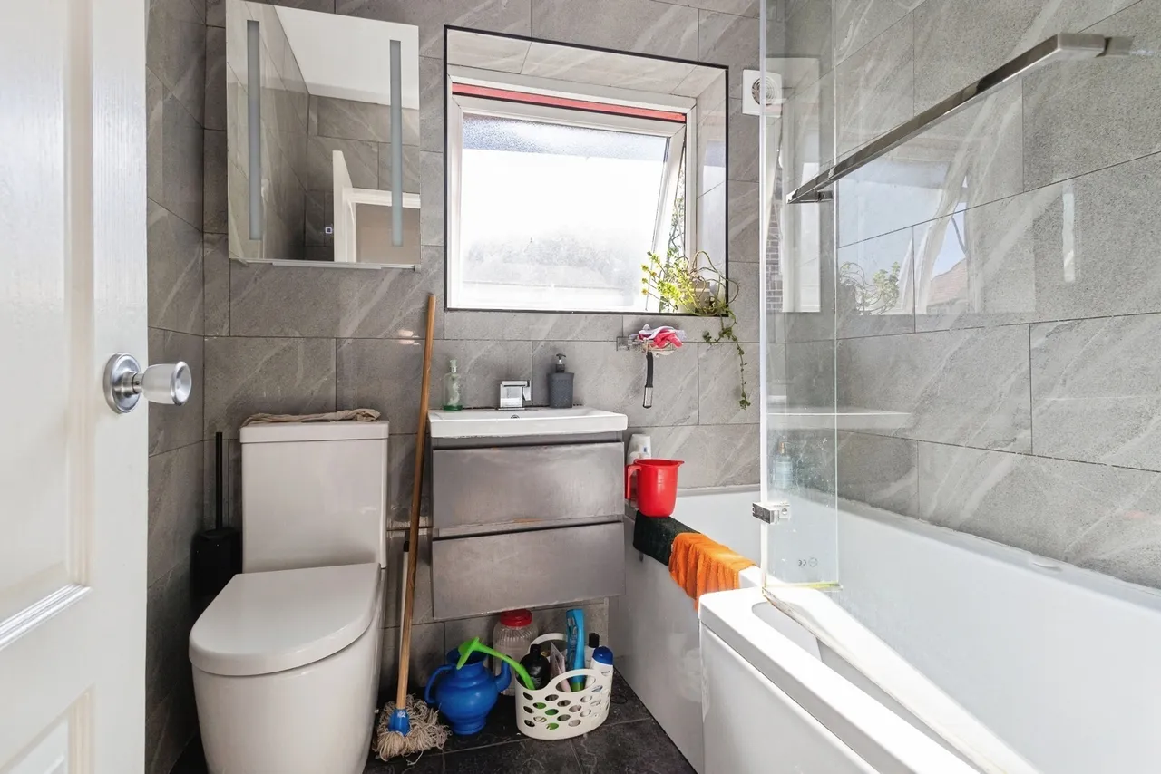 Bradley Green Road, Hyde, Greater Manchester, SK14, photo 27