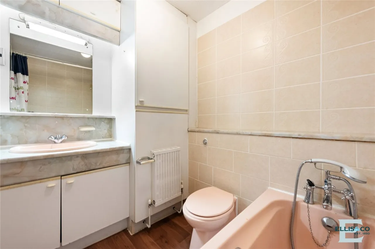 Portland Road, London, N15, photo 12