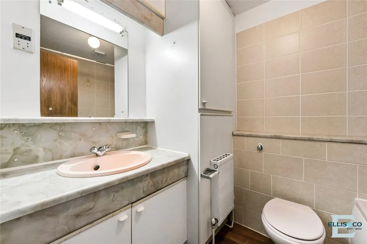 Portland Road, London, N15, photo 10