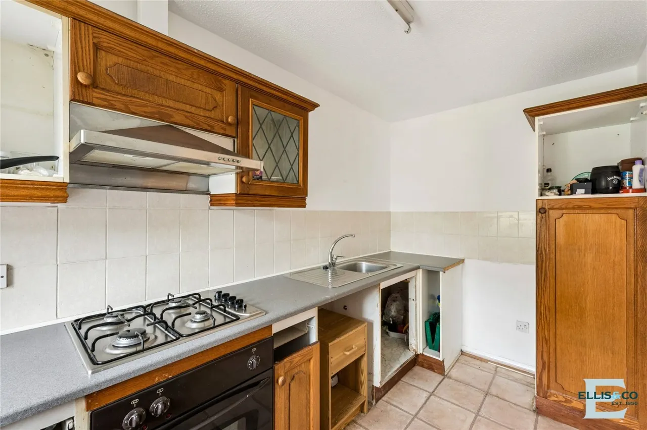 Portland Road, London, N15, photo 3