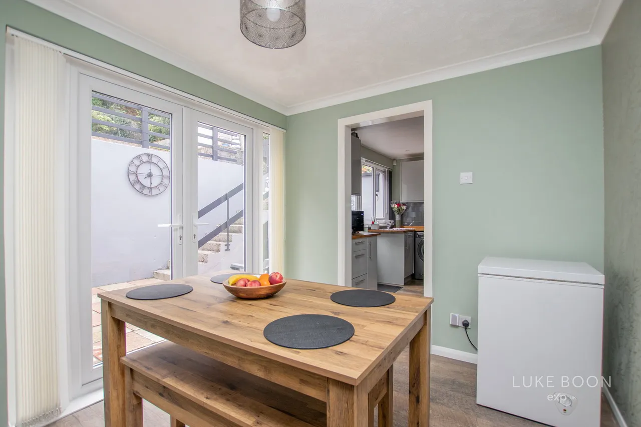 Humber Close, Deer Park, PL3, photo 4