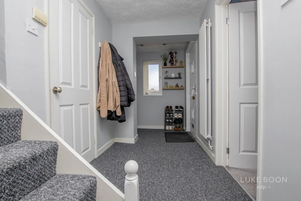 Humber Close, Deer Park, PL3, photo 5