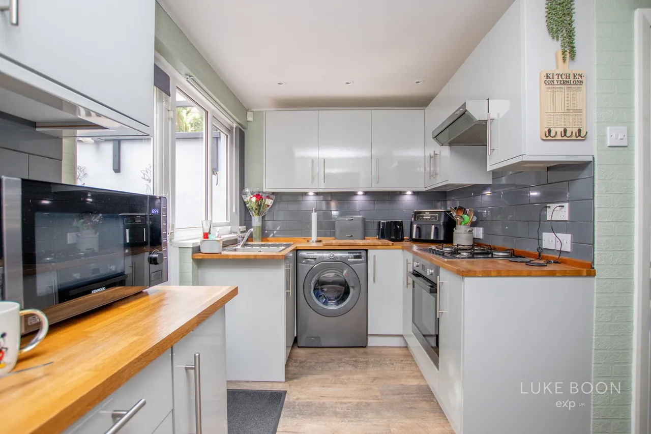 Humber Close, Deer Park, PL3, photo 3