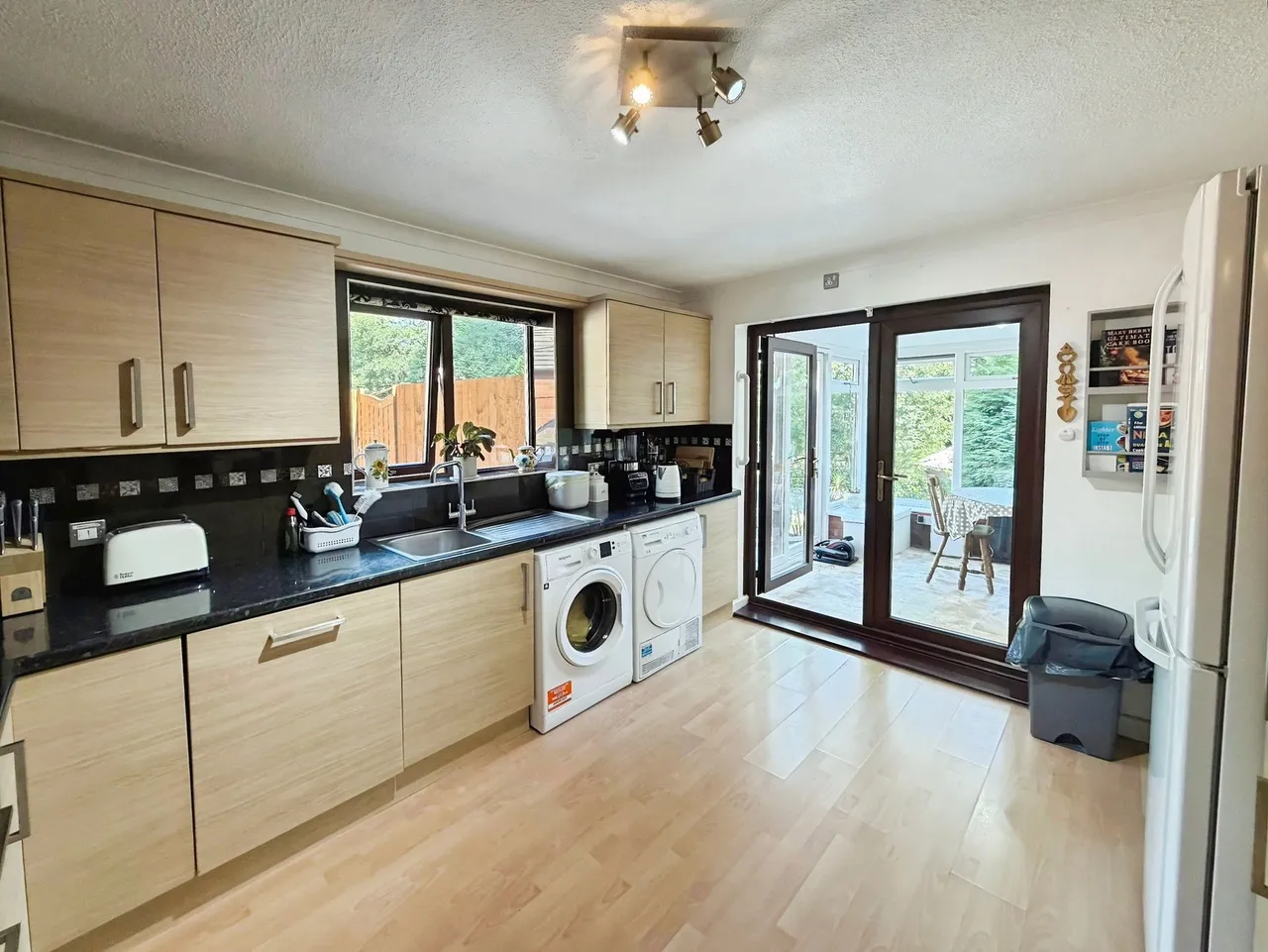 Kingrosia Park, Clydach, SA6, photo 6