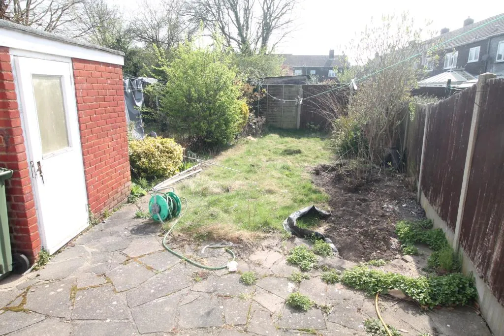 Essex, Basildon, SS16 5AP, photo 6