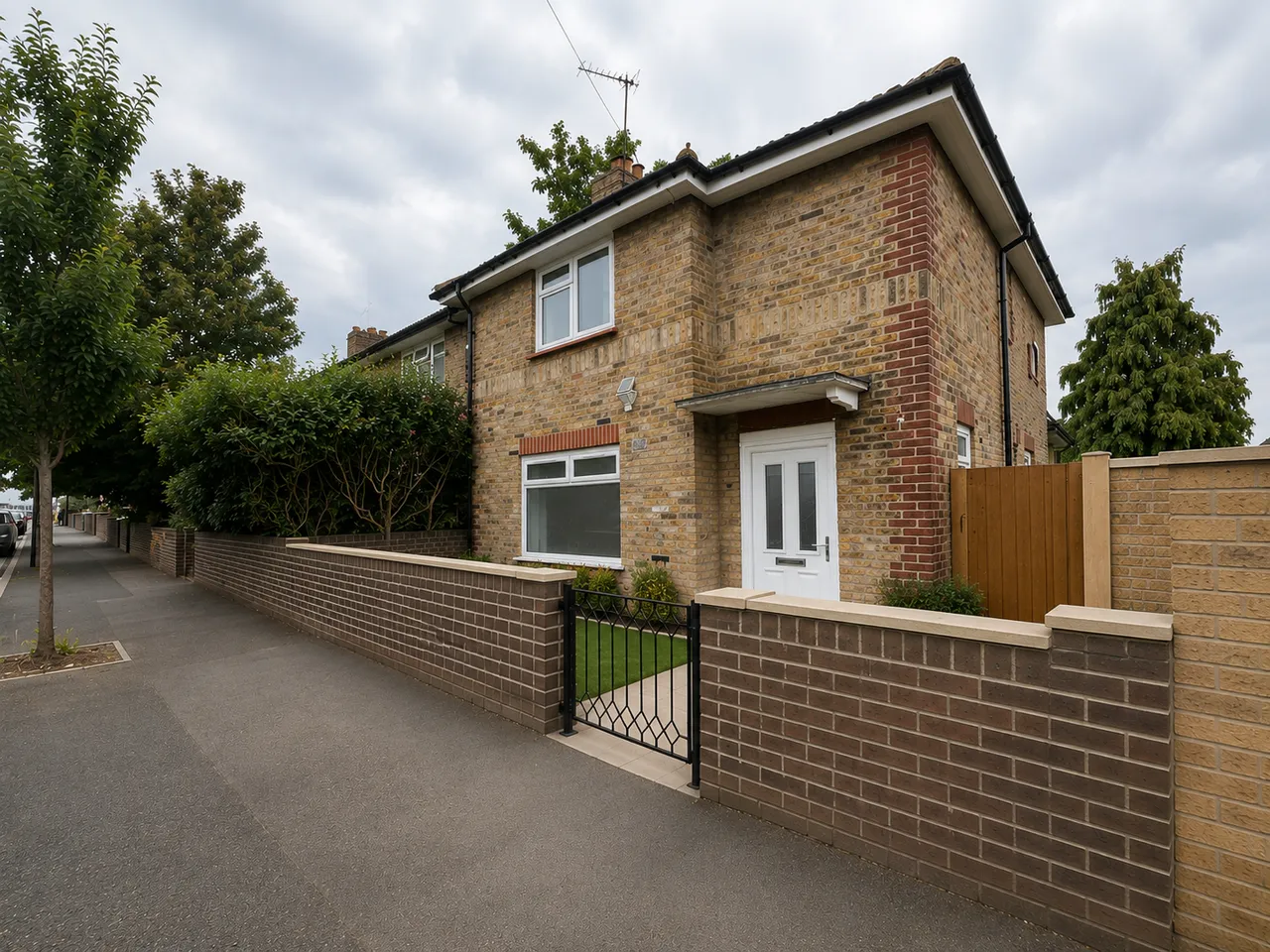 3 bed house to rent — Argyle Road, London, E16