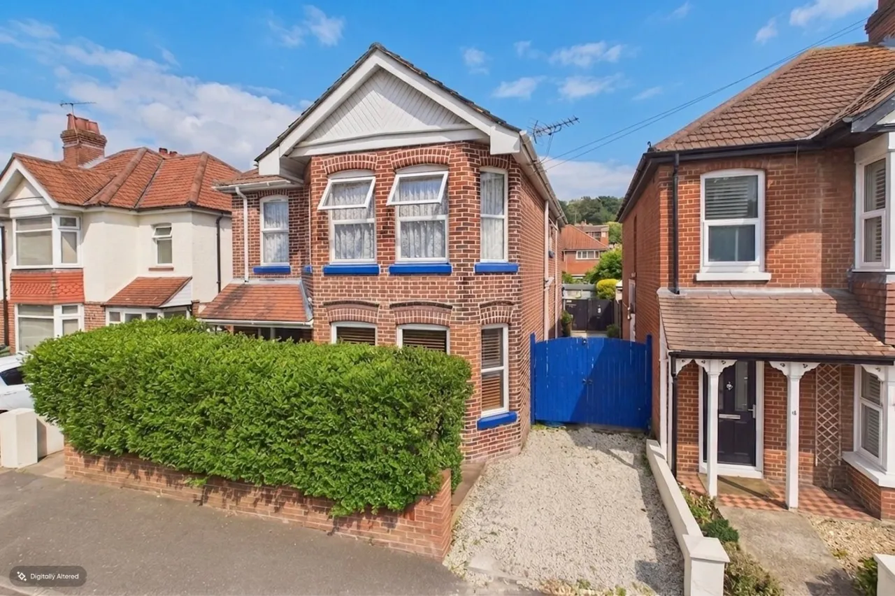 4 bed house for sale — Bullar Road, Southampton