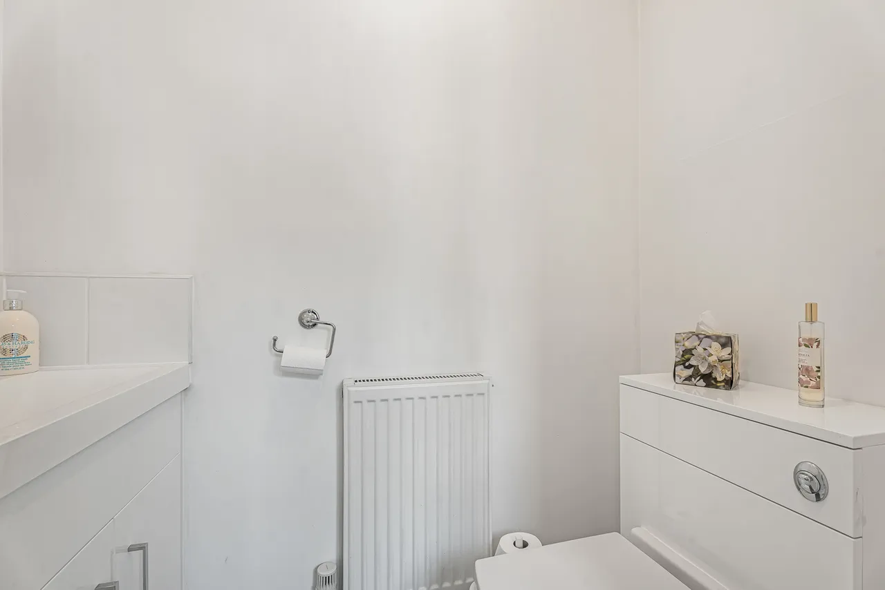 Clarence Street, Egham, TW20, photo 17