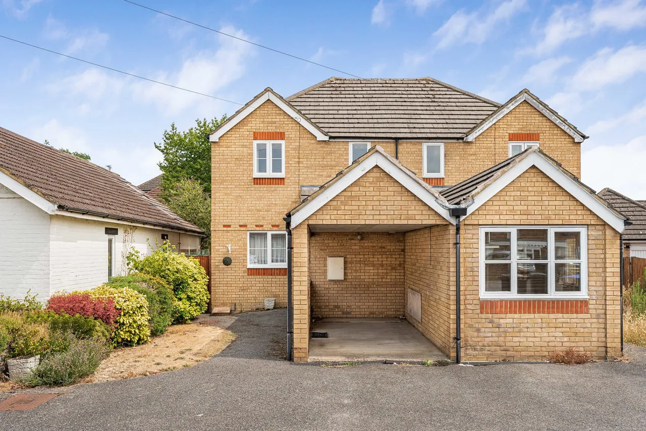 Clarence Street, Egham, TW20, photo 24