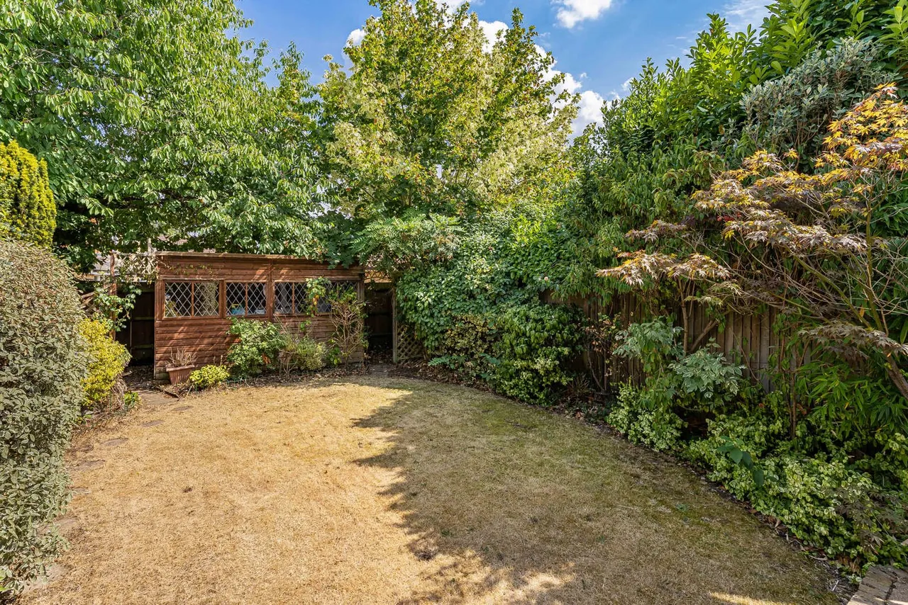 Clarence Street, Egham, TW20, photo 22