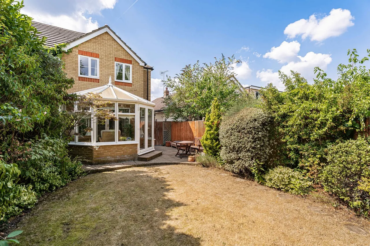 Clarence Street, Egham, TW20, photo 21
