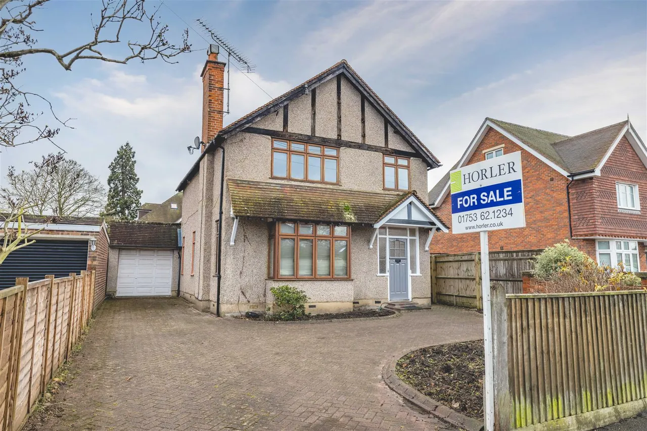 4 bed property for sale — Clewer Hill Road, Windsor, SL4 4BU
