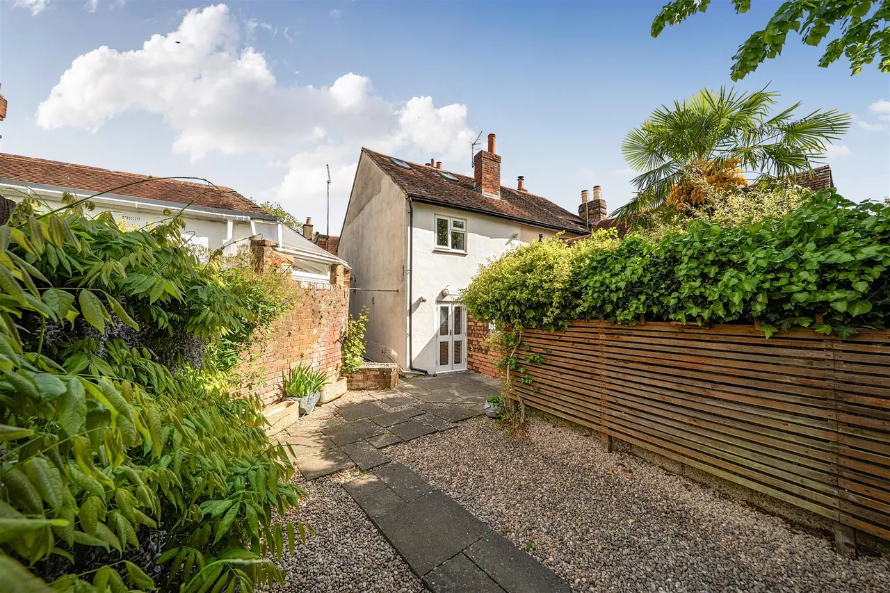 East Street, Titchfield Village, photo 16