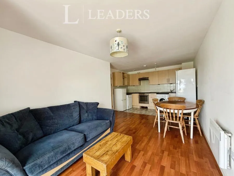 2 bed flat for sale, Gunwharf Quays, Portsmouth, PO1