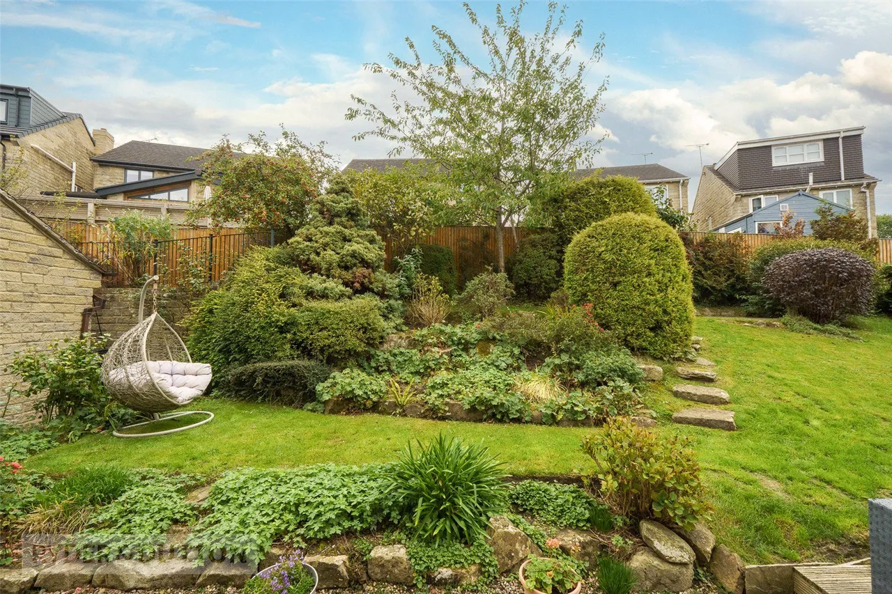 Ullswater Close, Elland, HX5, photo 26