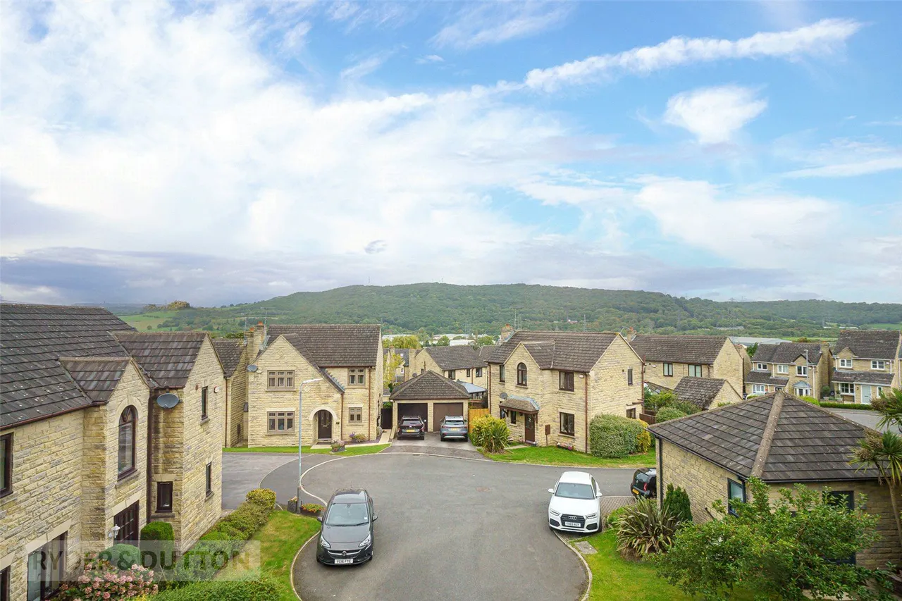 Ullswater Close, Elland, HX5, photo 16