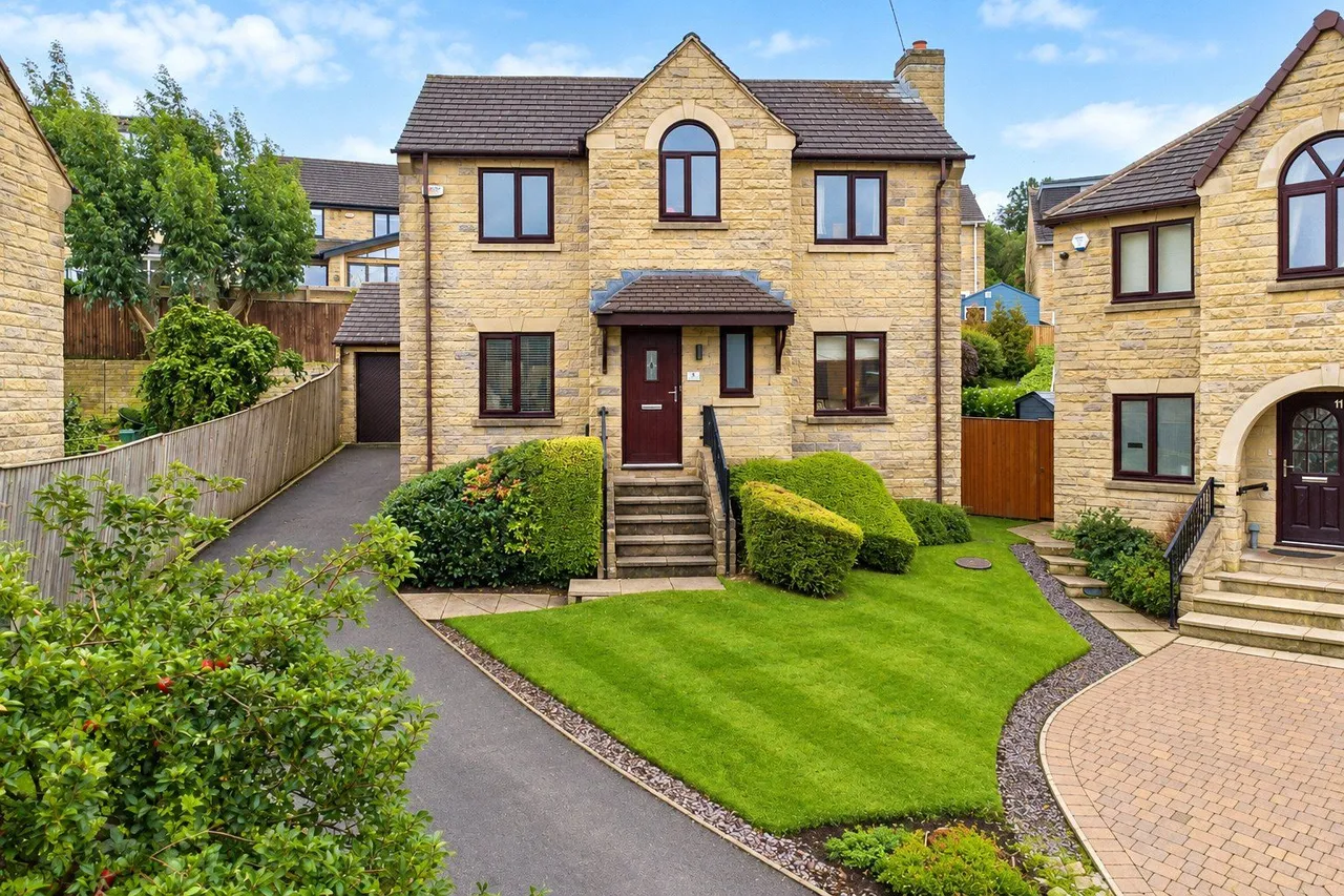 Ullswater Close, Elland, HX5, photo 22