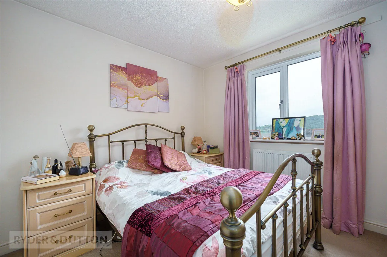 Ullswater Close, Elland, HX5, photo 13