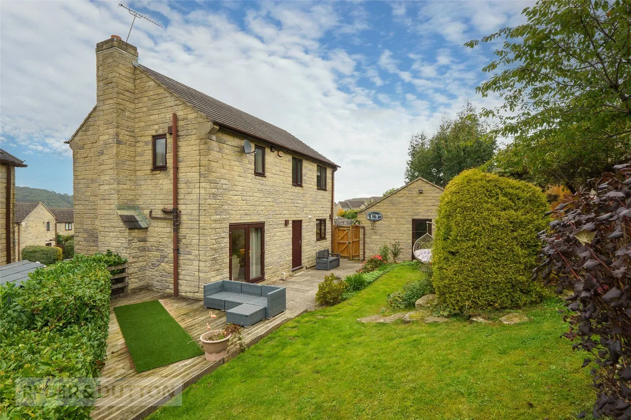 Ullswater Close, Elland, HX5, photo 2