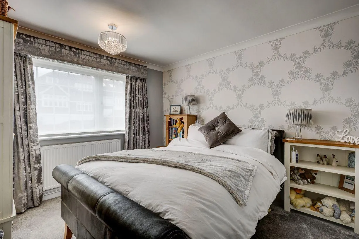 Marjorams Avenue, Loughton, IG10, photo 25