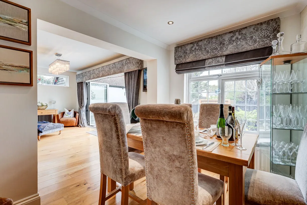 Marjorams Avenue, Loughton, IG10, photo 12
