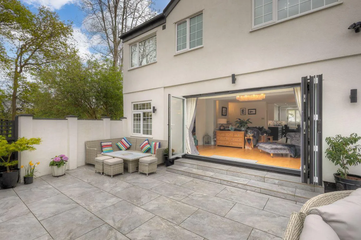 Marjorams Avenue, Loughton, IG10, photo 30