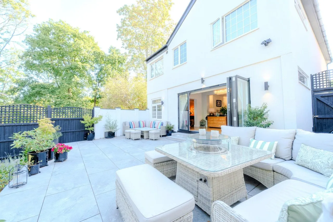 Marjorams Avenue, Loughton, IG10, photo 28