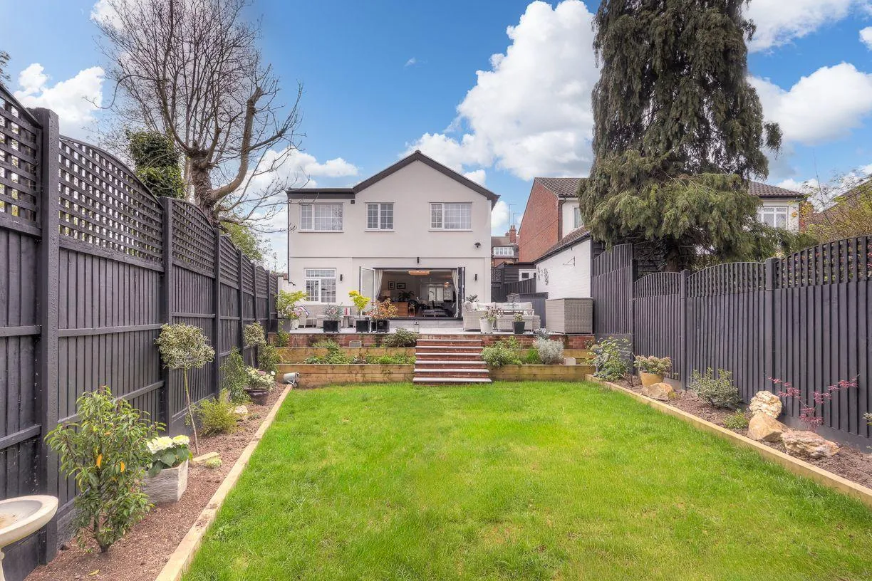 Marjorams Avenue, Loughton, IG10, photo 31