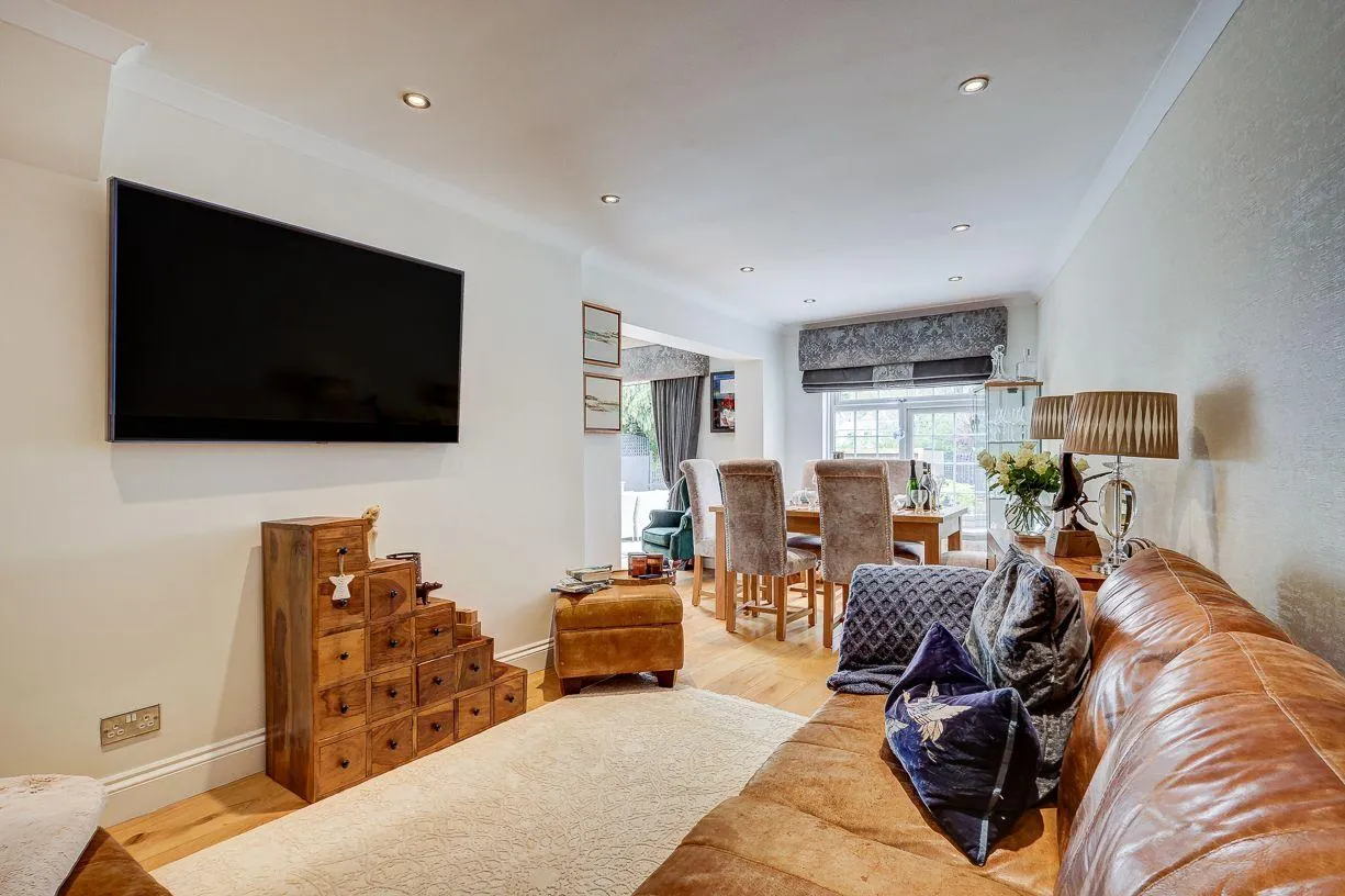 Marjorams Avenue, Loughton, IG10, photo 16