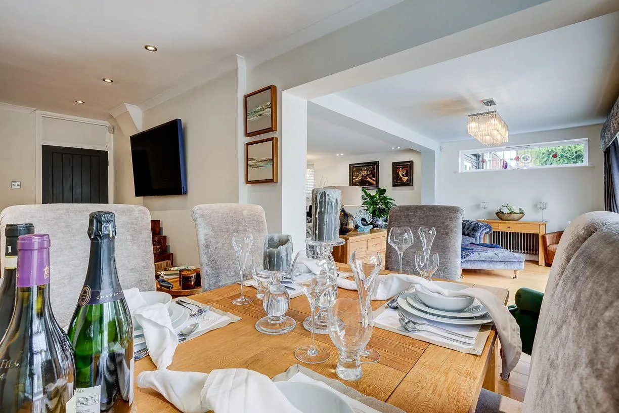 Marjorams Avenue, Loughton, IG10, photo 13